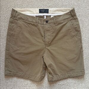 Abercrombie & Fitch Men's Khaki Flat Front Stretch Shorts